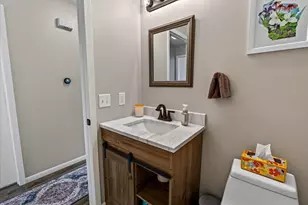 7022 Rockstream Dr, Madison, WI 53719 - Photo 21
