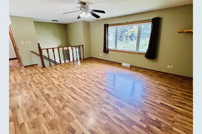 2210 Ridgeway Road, Monroe, WI 53566 - Photo 11