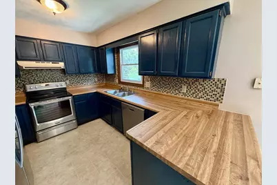 2210 Ridgeway Road, Monroe, WI 53566 - Photo 19