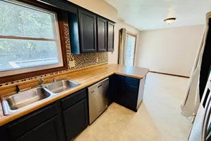 2210 Ridgeway Rd, Monroe, WI 53566 - Photo 25