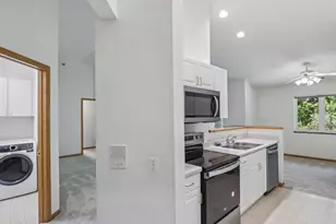 2820 Mickelson Pkwy, Fitchburg, WI 53711 - Photo 23