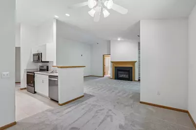 2820 Mickelson Parkway #302, Fitchburg, WI 53711 - Photo 11