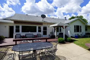 1525 E Williams Dr, Beloit, WI 53511 - Photo 5