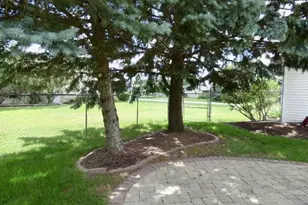 1525 E Williams Dr, Beloit, WI 53511 - Photo 13