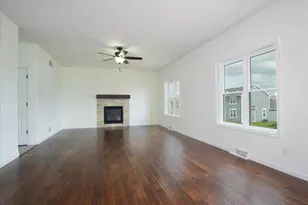 4027 Taunton Rd, Windsor, WI 53598 - Photo 9