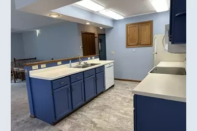 424 S Lexington Parkway, DeForest, WI 53532 - Photo 11