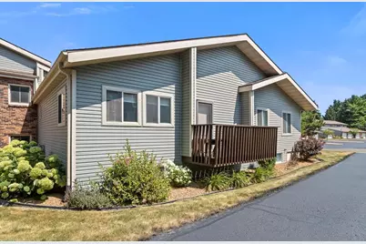 424 S Lexington Parkway, DeForest, WI 53532 - Photo 5