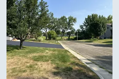 424 S Lexington Parkway, DeForest, WI 53532 - Photo 7