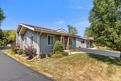 424 S Lexington Parkway, DeForest, WI 53532 - Photo 3