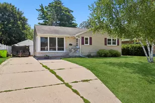 809 N Main St, Edgerton, WI 53534 - Photo 45