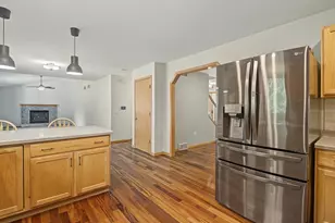 6867 Valiant Dr, Windsor, WI 53598 - Photo 19