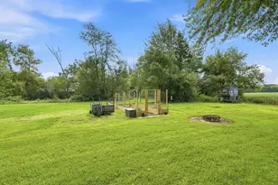 882 Taylor Ln, Stoughton, WI 53589 - Photo 39