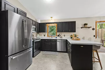 5 Waywood Circle, Madison, WI 53704 - Photo 9