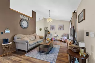 5 Waywood Cir, Madison, WI 53704 - Photo 17