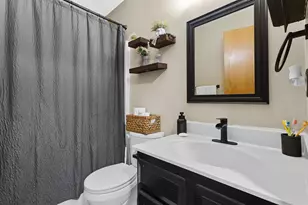 5 Waywood Cir, Madison, WI 53704 - Photo 35