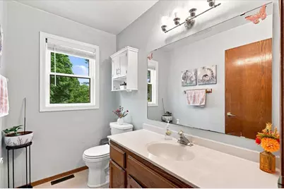 7202 E Valley Ridge Drive, Madison, WI 53719 - Photo 35