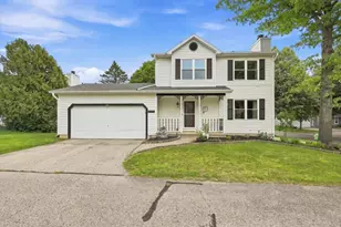 7202 E Valley Ridge Dr, Madison, WI 53719 - Photo 3