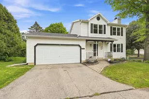 7202 E Valley Ridge Dr, Madison, WI 53719 - Photo 5