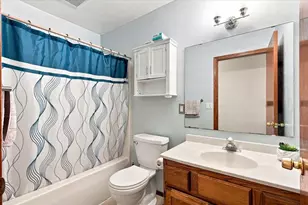 7202 E Valley Ridge Dr, Madison, WI 53719 - Photo 37