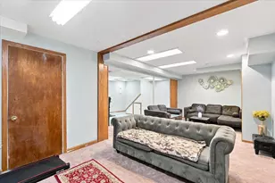 7202 E Valley Ridge Dr, Madison, WI 53719 - Photo 15