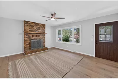 1121 Debra Lane, Madison, WI 53704 - Photo 5