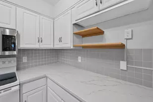 1121 Debra Ln, Madison, WI 53704 - Photo 13