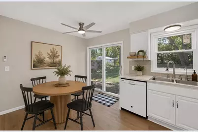 1121 Debra Lane, Madison, WI 53704 - Photo 9