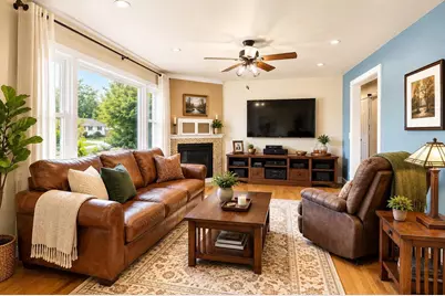 4210 Sunnyside Crescent, Madison, WI 53704 - Photo 9