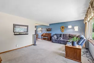 1005 N Sumac Dr, Janesville, WI 53545 - Photo 9