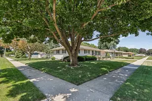 1005 N Sumac Dr, Janesville, WI 53545 - Photo 3