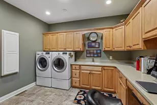 1616 Bellewood Dr, Waunakee, WI 53597 - Photo 31