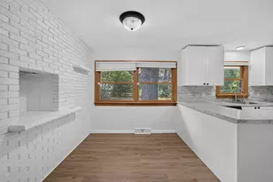 3106 Todd Dr, Madison, WI 53713 - Photo 13
