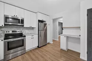 3106 Todd Dr, Madison, WI 53713 - Photo 11