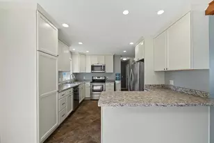 311 Maple Dr, Mount Horeb, WI 53572 - Photo 9