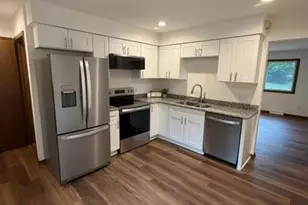 5802 Sauk Ln, Mcfarland, WI 53558 - Photo 11