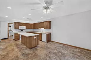 5701 N Ridge View Dr, Janesville, WI 53548 - Photo 13