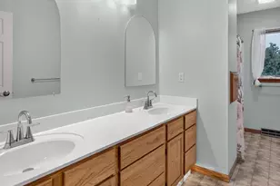 5701 N Ridge View Dr, Janesville, WI 53548 - Photo 23