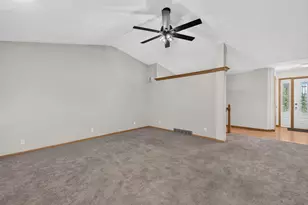 5701 N Ridge View Dr, Janesville, WI 53548 - Photo 5