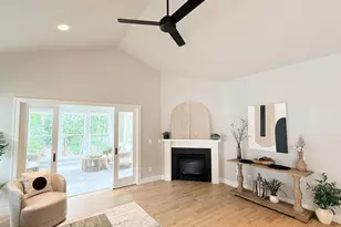 Unit 16 Timberlane Circle, DeForest, WI 53532 - Photo 5