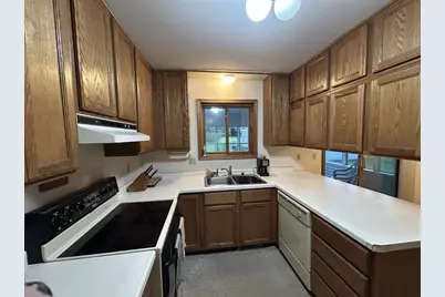 10608 N Hillside Row, Edgerton, WI 53534 - Photo 5