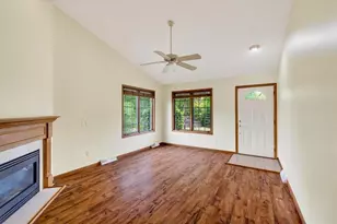 5009 Sycamore Ave, Madison, WI 53704 - Photo 5