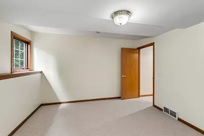 5009 Sycamore Avenue, Madison, WI 53704 - Photo 35