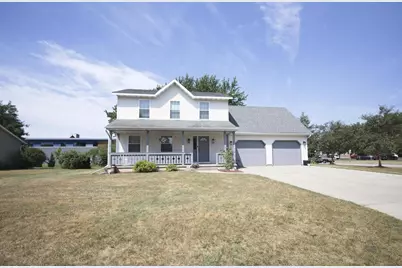 927 Lone Tree Lane, Prairie Du Sac, WI 53578 - Photo 1