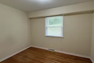 1117 N Grant Ave, Janesville, WI 53548 - Photo 9