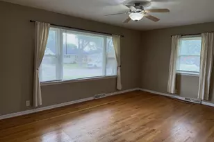 1117 N Grant Ave, Janesville, WI 53548 - Photo 3
