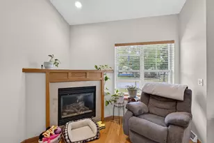 5101 Merwood Ln, Madison, WI 53718 - Photo 9