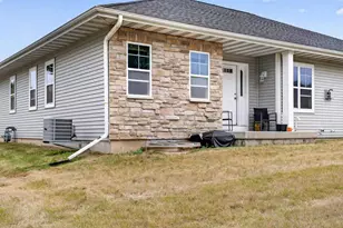 5101 Merwood Ln, Madison, WI 53718 - Photo 3