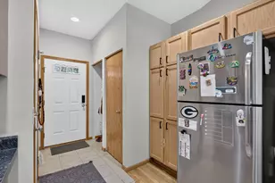 5101 Merwood Ln, Madison, WI 53718 - Photo 5