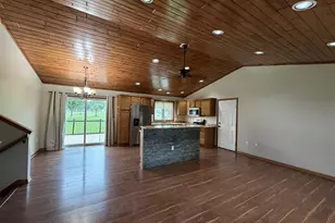 912 21st St, Prairie Du Sac, WI 53578 - Photo 3