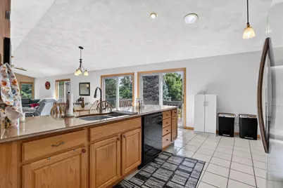 2012 Parkside Drive, Janesville, WI 53548 - Photo 9